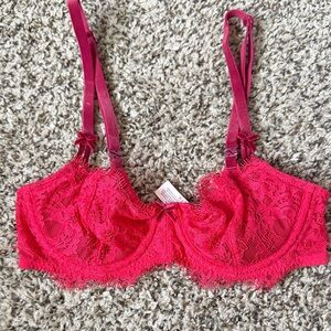 Victoria's Secret Vibrant Red Lace Bra